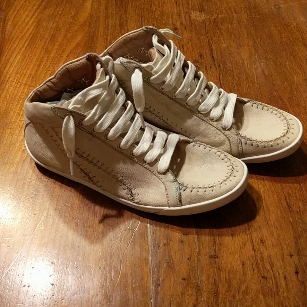 Leather Joie Sneakers size 37.5 7 cream high tops